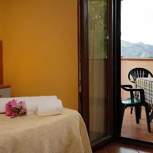 Apache Bed & Breakfast Monforte San Giorgio